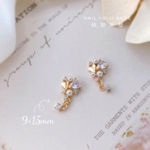 Full Drill Crystal Pearl Cats Eye Butterfly Knot Rabbit Star Moon Daisy Nail Art Zirconia Jewelry Beauty Tools for Any Skin Type