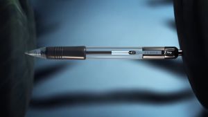Bút bi siêu lướt Zebra Z-Grip Retractable Ballpoint Pen Cỡ ngòi 0.7mm - 1.0mm 1 cây viết màu xanh dương màu đen và đỏ