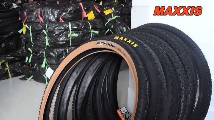 Maxxis Tire Maxxis Race King Meroca MAXXIS PACE M333 Size MTB