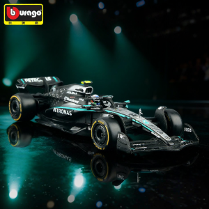 Bburago | 1:43 Scale F1 Racer 2025 Mercedes Russell