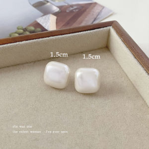 ต่างหูไข่มุกสี่เหลี่ยมสไตล์เกาหลีสำหรับผู้หญิง ต่างหูแฟชั่นสุดหรูหรา ต่างหูแบบเรียบง่าย ต่างหูแบบเรียบง่าย