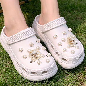24Pcs Fashion Shoe Charms Set for Sandals Clogs DIY Accessories Pearl Fiveleaf Flower Personalized Shoes Decoration for Women