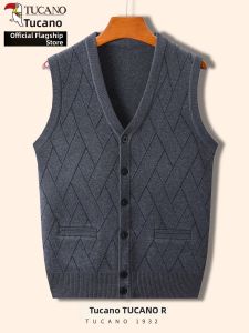 TUCANO | Fall Season Senior Citizen Knitted Vest