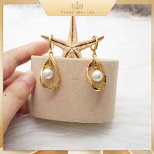 Bông Tai Nữ Titan Hình Xoắn Đính Ngọc Trai Nhân Tạo Xi Mã Vàng 18K Cao Cấp Hoa Tai Gài Nữ Tính Trẻ Trung Sang Trọng Thanh Lịch | Berry Jewelry B24VHT8