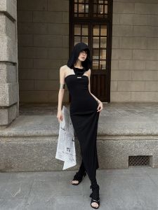 ชุดเดรสยาวคอวีแขนกุดมีฮู้ดสำหรับผู้หญิง ชุดเดรสฤดูร้อนทรงเข้ารูป ชุดเดรสยาวคลุมเข่า ชุดเดรสแขนกุด ชุดเดรสแขนกุด