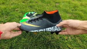 Shipment from Malaysia soccer shoes Football Shoes Football Boots Futsal Shoes kasut bola Sneakers Boots good quality