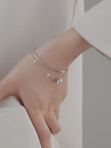 สร้อยข้อมือเงินชุบสีสำหรับผู้หญิง คอลเลกชั่นฤดูร้อน 2024 สร้อยข้อมือคู่ ดีไซน์เรียบง่าย สไตล์เกาหลี เครื่องประดับแฟชั่น