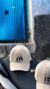 Topi Baseball Pria Ny Corduroy Caps New York Krem New Fashion Kekinian murah meria pas buat cowok dan cewek mumpung stok masih banyak buruan