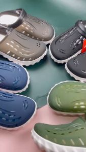 Baoji รองเท้าแตะแบบสวมหัวโตผู้ชาย รุ่น BO41-812 (40-45)