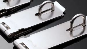 Stainless Steel 90 Degree Door Safety Lock Shed Door Lock Safety Padlock Door Buckle Gate Bol (3/4/5 Inches)