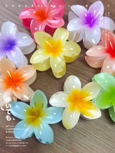 8/4cm Hawaiian Accessories Hair Clips for Women Translucent Plumeria Flower Hair Pins Fashion Flower Hair Clips for Girls Elegant Shark Claw Clips Ladies Hair Accessories Elegant