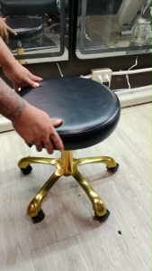 🔥ส่งฟรีทั่วไทย🔥เก้าอี้ช่าง สีดำเงา เลือกขาได้ 4 แบบ ตามสไตล์ ที่ลูกค้าต้องการ ในราคาพิเศษ