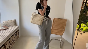 Túi tote nữ dệt sợi độc đáo và sành điệu phối hợp dây cột nơ và thêu cành hoa cực đẹp túi đi biển đi du lịch NEW-115