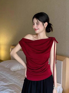 Áo Thun Tay Ngắn Hở Vai Màu Đỏ Kiểu Pháp Cho Nữ Mùa Hè Cỡ Nhỏ Ôm Vừa Vặn Eo Ngắn Hở Vai Mỏng Chất Liệu Cotton Phong Cách Đường Phố