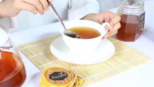 Madu Murni Kelengkeng Azzura 400 Gram: Khasiat & Manfaat