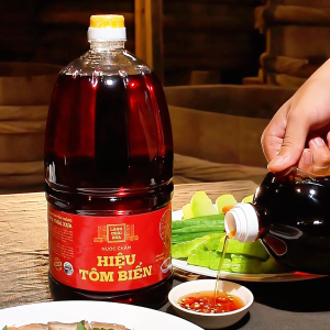 [Combo 2 chai 2 lít - Tiết kiệm] Nước Chấm Cá Cơm Than Làng Chài Xưa chai nhựa cao cấp Đặc Biệt Thanh Dịu An toàn