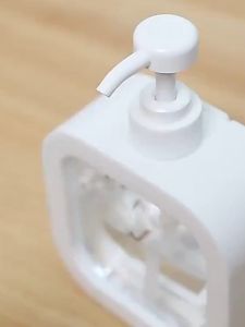 Túi Chiết Màu Mỹ Phẩm Du Lịch Đựng Dầu Gội Dầu Xả Sữa Tắm Tiện Lợi - Tái Sử Dụng 30/50/100 ml Trong Suốt