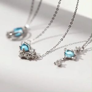 Kalung Wanita Korea Liontin Kunci Bintang Aesthetic Fashion Aksesoris Perhiasan Permata Biru KLG61