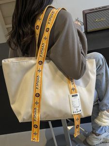 Large Capacity Nylon Tote Bag Women Casual Single Shoulder Bag for Class Commuting Summer New Style Versatile College Student Bag