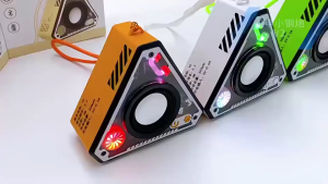 🎶ลำโพงบลูทูธ🎶ลำโพงขนาดเล็ก V2 ลำโพงบลูทูธไร้สาย เบสแน่น พกพาง่ายจับคู่ลำโพง ซับวูฟเฟอร์ไร้สาย Bluetooth Speaker ลำโพงบลูทูธ ลำโพงพกพา ลำโพงเบส กำลังไฟสูงลำโพงสเตอริโอ รองรับ USB ลำโพงกลางแจ้ง แบบพกพากันน้ำ