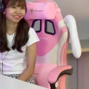 เก้าอี้เล่นเกม เก้าอี้เกมมิ่ง ปรับความสูงและปรับเอนนอนได้ พร้อมที่รองขา+ขาไนล่อน+หมอนเมมโมรี่โฟม Gaming Chair