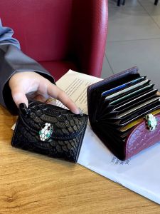 Ladies Card Holder Genuine Leather Multi-Card-Slot Large Capacity ID Card Holder Anti-Degaussing Small Top Layer Leather Card Sleeve Card Clamp
