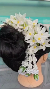 หวีสับติดดอกคูณห้อยชายอุบะ หวีติดดอกคูณ ชายอุบะ หวีติดดอกไม้ ดอกไม้ประดิษฐ์ ดอกไม้ปลอม ดอกไม้ประดับผม สำหรับนางรำ