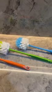 Sikat WC Bulat Ganggang Plastik Panjang