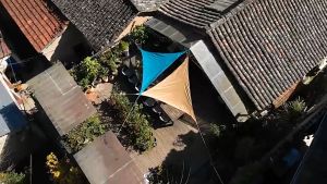 460D Beige Sun Shade Sail Triangle Shade Sail Waterproof Triangle Oxford Canopy Sunblock 98% UV Blockage UV & Water Resistant Sunshade Cloth Uv Block for Outdoor Patio Yard Backyard Sand Garden