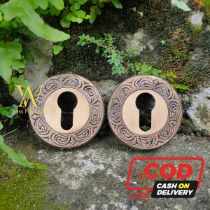 Tutup Lubang Kunci Pintu Kuningan Motif Batik Ukir Antik 2 Pcs