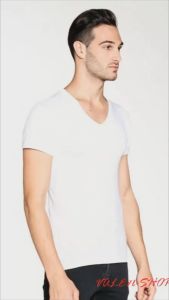 Crocodile 511-817 Kaos Oblong / T-shirt Pria V Neck Putih