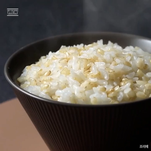 [CJ Cheiljedang Hatban] Brown White Rice 210g x 36ea | Just like freshly cooked rice | Microwavable | Expiry: Jan 2026 or later