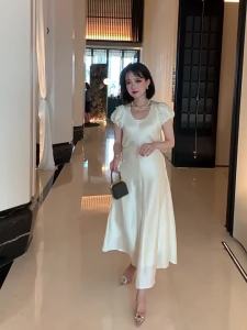 Elegant U-Neck Bell-Sleeve Beaded Lace Dress
