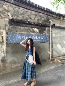 Sweet And Cool Style Three-Piece Set Womens Autumn 2025 New Heavyweight Double-Sided Wear Plaid Pleated Skirt Triangle Scarf Strap