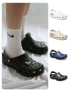 Crocs | Dép Clog Cổ Điển Mũi Kín Dành Cho Hoạt Động Ngoài Trời