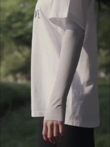 BASE OUT ปลอกแขนกันยูวีสำหรับเล่นกีฬากลางแจ้งสำหรับผู้ชายและผู้หญิง