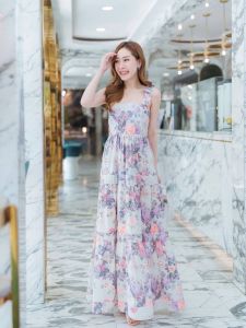 P016-023 PIMNADACLOSET - Sleeveless Square Neck Chiffon Multi flower Maxi Dress