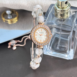 นาฬิกาไข่มุกหรูหราน้ำหนักเบาสำหรับผู้หญิงสายปรับได้ฝังพลอยเทียมฟรีนาฬิกาลำลองผู้หญิง Fashion Jam Tangan