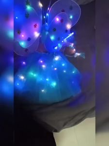 ของตกแต่งด้านหลังของเด็กผู้หญิง ปีกผีเสื้อเรืองแสง ของเล่นกระพริบ นางฟ้าวิเศษ ไม้กายสิทธิ์นางฟ้าดอกไม้ ชุดสี่ชิ้น