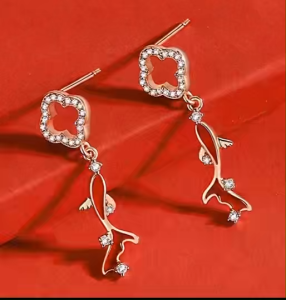 Viviann Original sterling silver Four leaf Grass Red Koi Earrings Female Sterling Silver Vintage New Chinese New Year Earrings Fish Red Enamel Stud Earrings for Women 925 Sterling Silver Spring Koi Ear Studs Festival Silver Fashion Jewelry