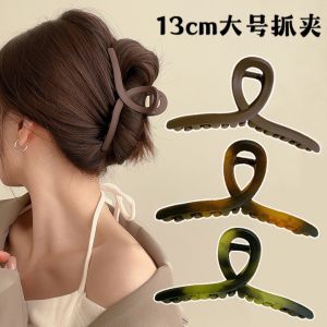Large Size Matte Hair Claw Womens New 2024 Fashion Sensation Hair Accessories Shark Tail Hair Clip Stylish Hair Grips