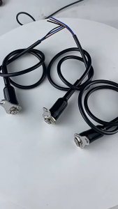 สวิตช์ Halo LED กันน้ำ 12V 16mm สวิตช์ปุ่มเปิด-ปิดคู่ ขายึดสวิตช์ LED 2in1 หรือ 3in1