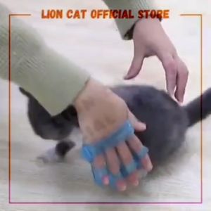 Cat Dog Pet Bath Brush Shower Comb Hand Shape Massage Glove Cleaning Grooming Tool