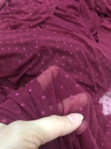 Vải Thun Lưới dai chấm bi màu Đỏ Đô thẩm(khổ1m5)mềm rũ co dãn 4 chiều_may đầm váyáo kiểuchân váyphối kiểusét thiết kế...thời trang