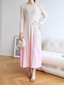 Đầm dáng dài chất thun lò xo dập ly cao cấp thiết kế theo phong cách Pháp sang trọng đẳng cấp - 55Kg.Linh