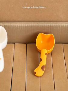 Cute Cat Shape Scoop Pet Food Measuring Spoon Colorful Easy Grip Dry Kibble Dispenser Multi Function Sudu Kucing