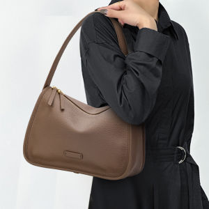 Aidranis new leather cross-body bag is a premium large-volume soft leather underarm bag