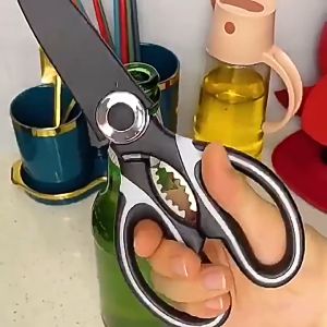 กรรไกรตัดอาหาร กรรไกรอเนกประสงค์ จากสแตนเลสอย่างดี Kitchen saissors