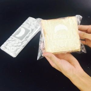 50pcs Plastik Roti Berkualiti Plastik Bakeri Berpelekat (Self Adhesive Bread Plastic)