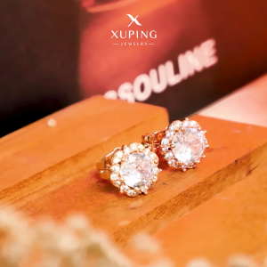 Xuping Anting Tusuk - Stud Fashion Wanita Mata Gemma Motif Bunga 0151250188